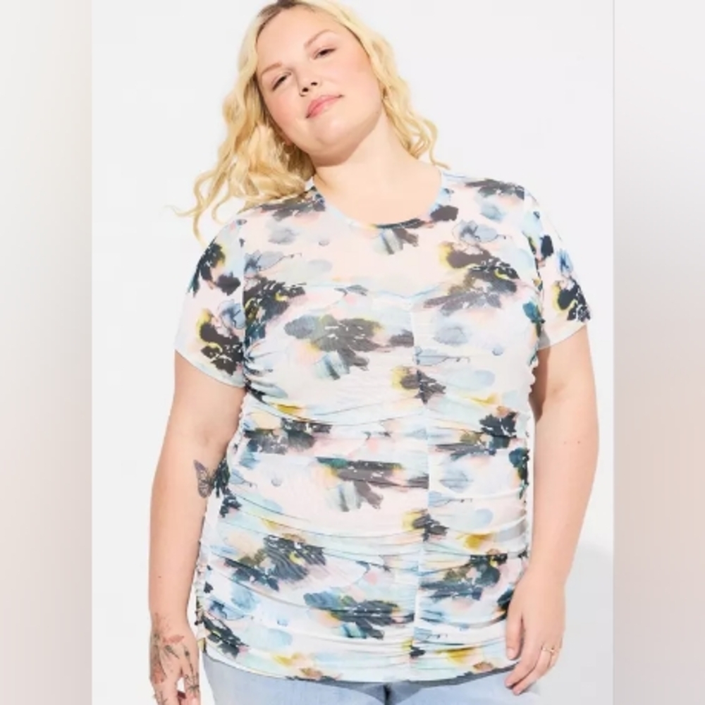 Torrid Floral Stretch Mesh Crew Neck Ruched Top 3X NEW IN PACKAGING - Picture 3 of 11